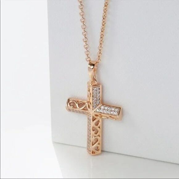 𝅺⭐️Rose Gold Micro Pave Cross Necklace - Picture 9 of 10